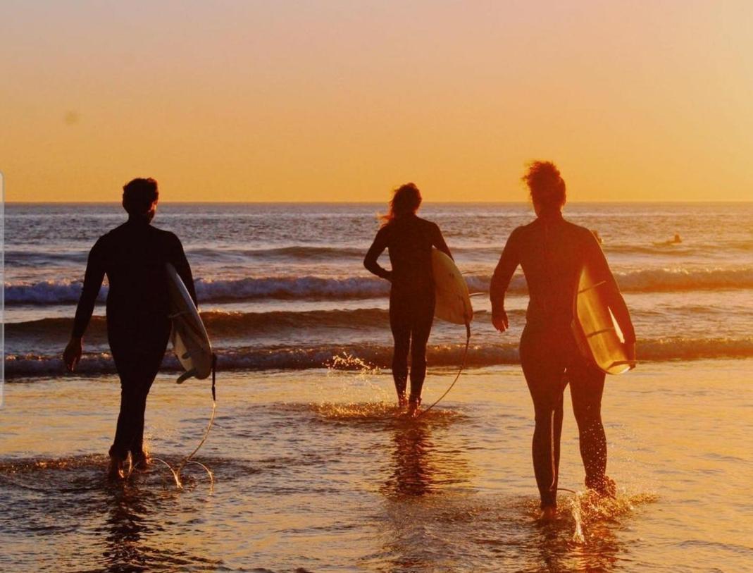 Front Beach Costa Caparica Lisbon Кошта-да-Капарика Экстерьер фото