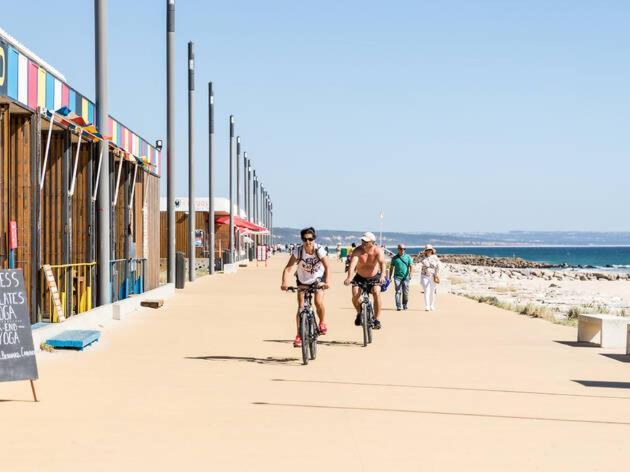 Front Beach Costa Caparica Lisbon Кошта-да-Капарика Экстерьер фото