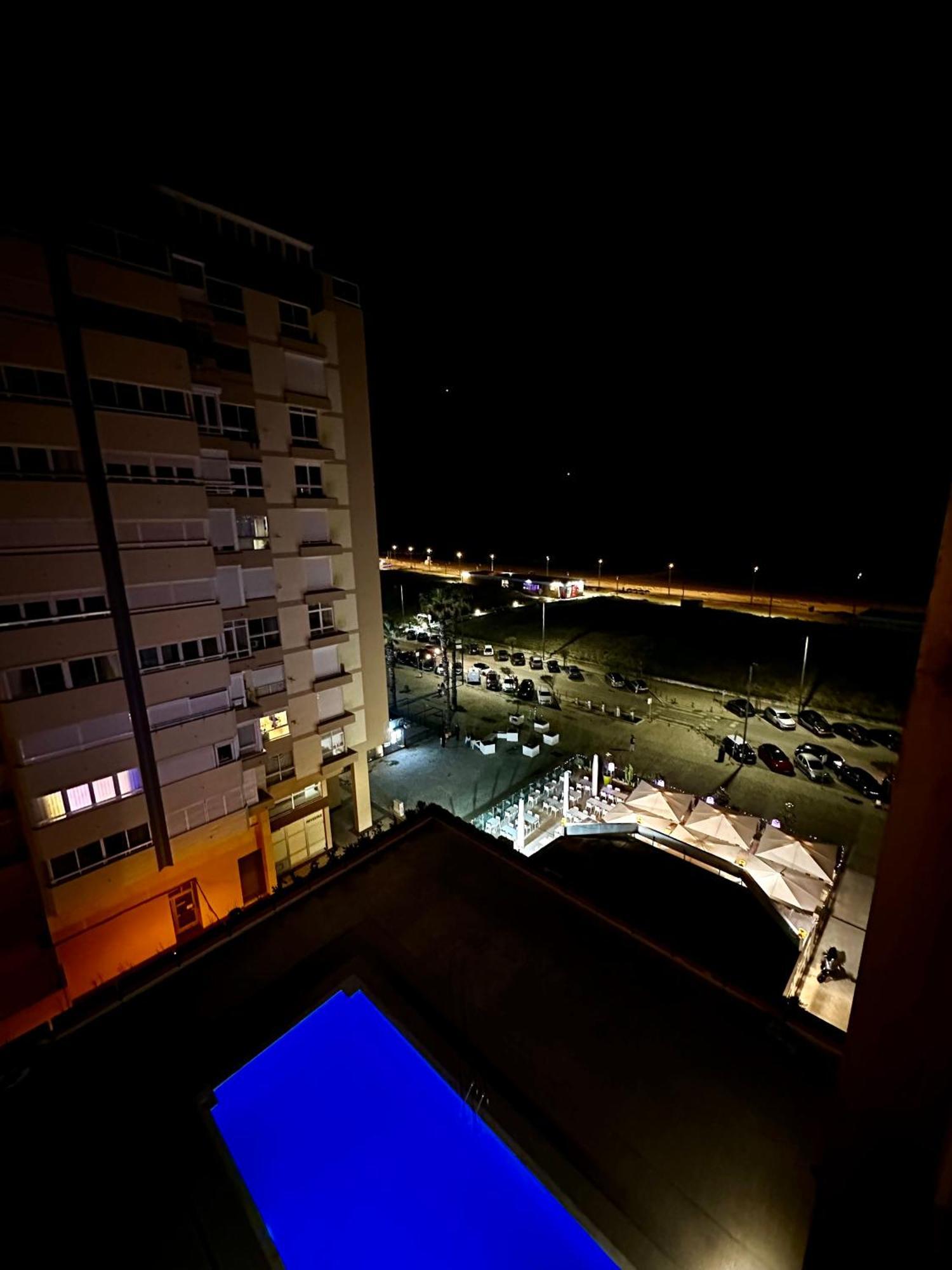 Front Beach Costa Caparica Lisbon Кошта-да-Капарика Экстерьер фото