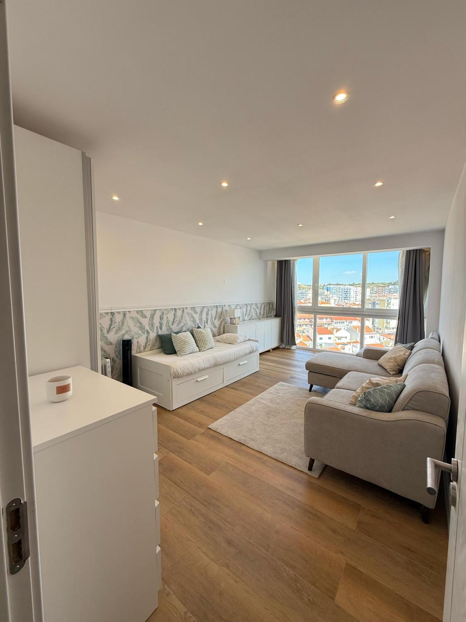 Front Beach Costa Caparica Lisbon Кошта-да-Капарика Экстерьер фото
